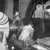No 5 Alternator Rotor removal