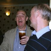 Ron Oram (centre)